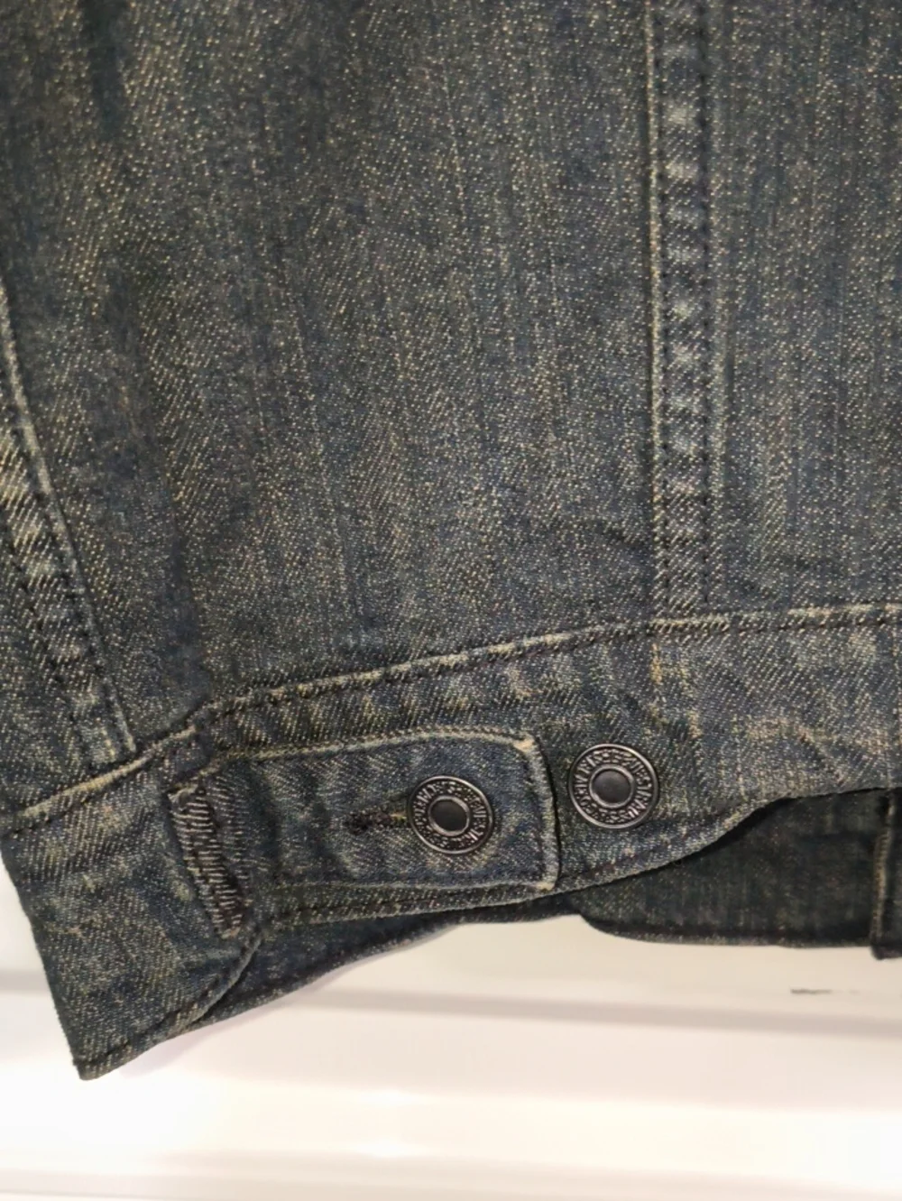 Levi's Men's Button Front Cotton Denim Trucker Jean Jacket Blue Black Medium